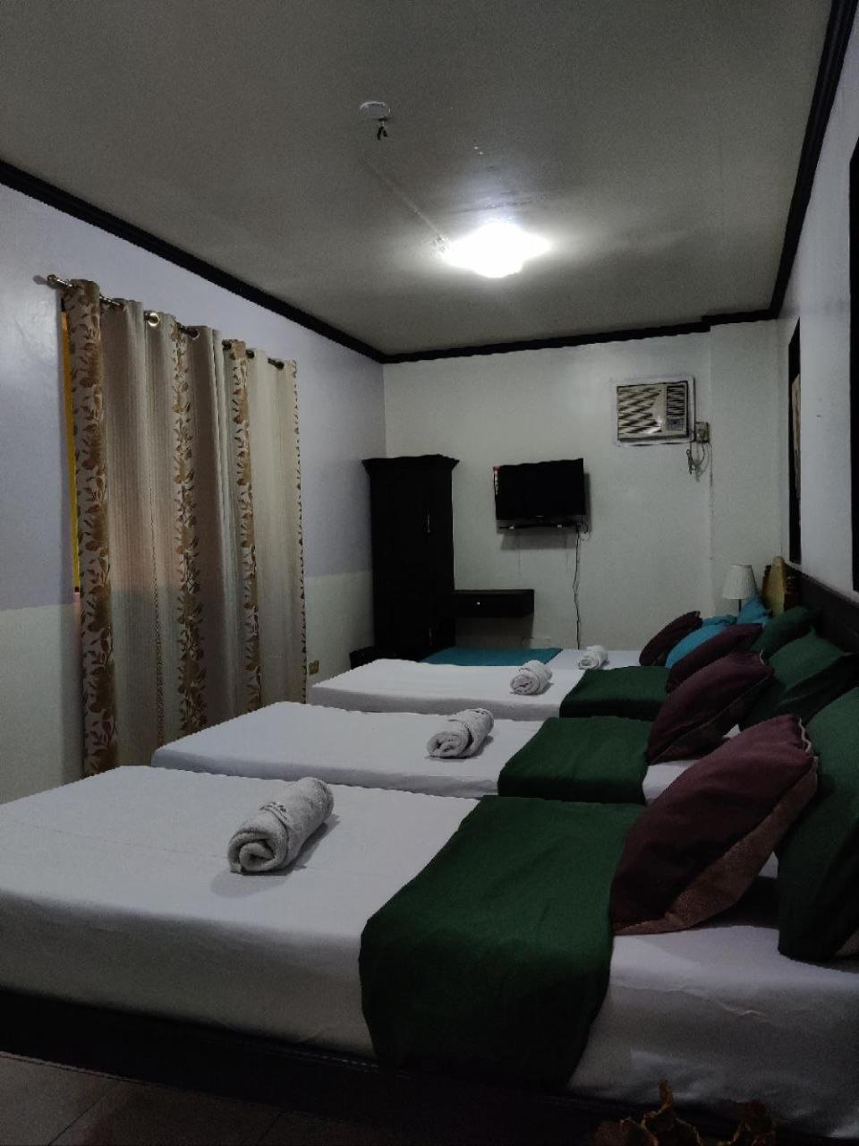 Center Parkway Pension House Kalibo Buitenkant foto