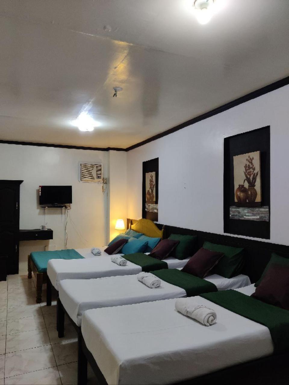 Center Parkway Pension House Kalibo Buitenkant foto