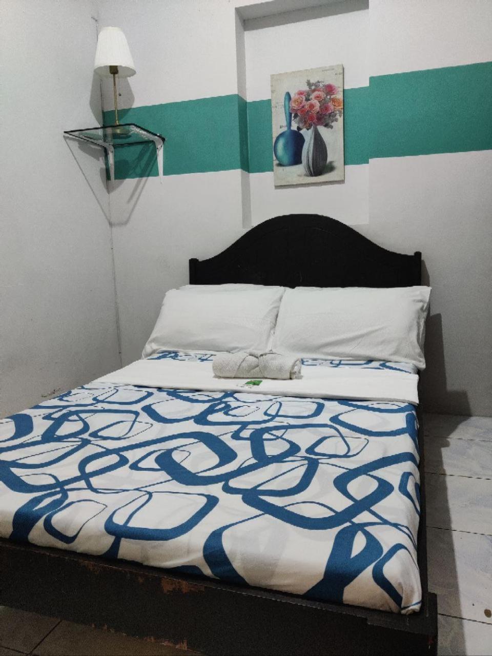 Center Parkway Pension House Kalibo Buitenkant foto