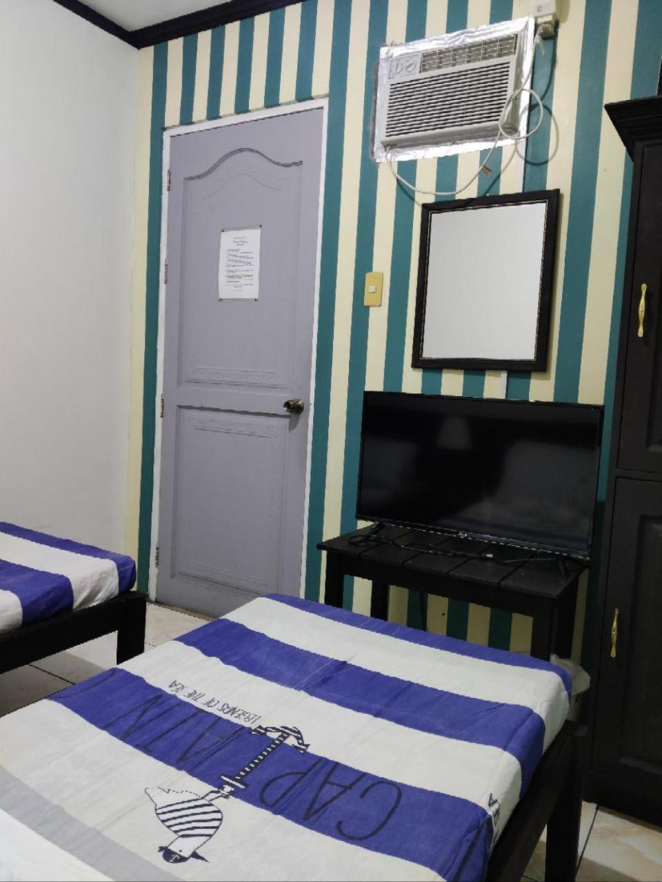Center Parkway Pension House Kalibo Buitenkant foto
