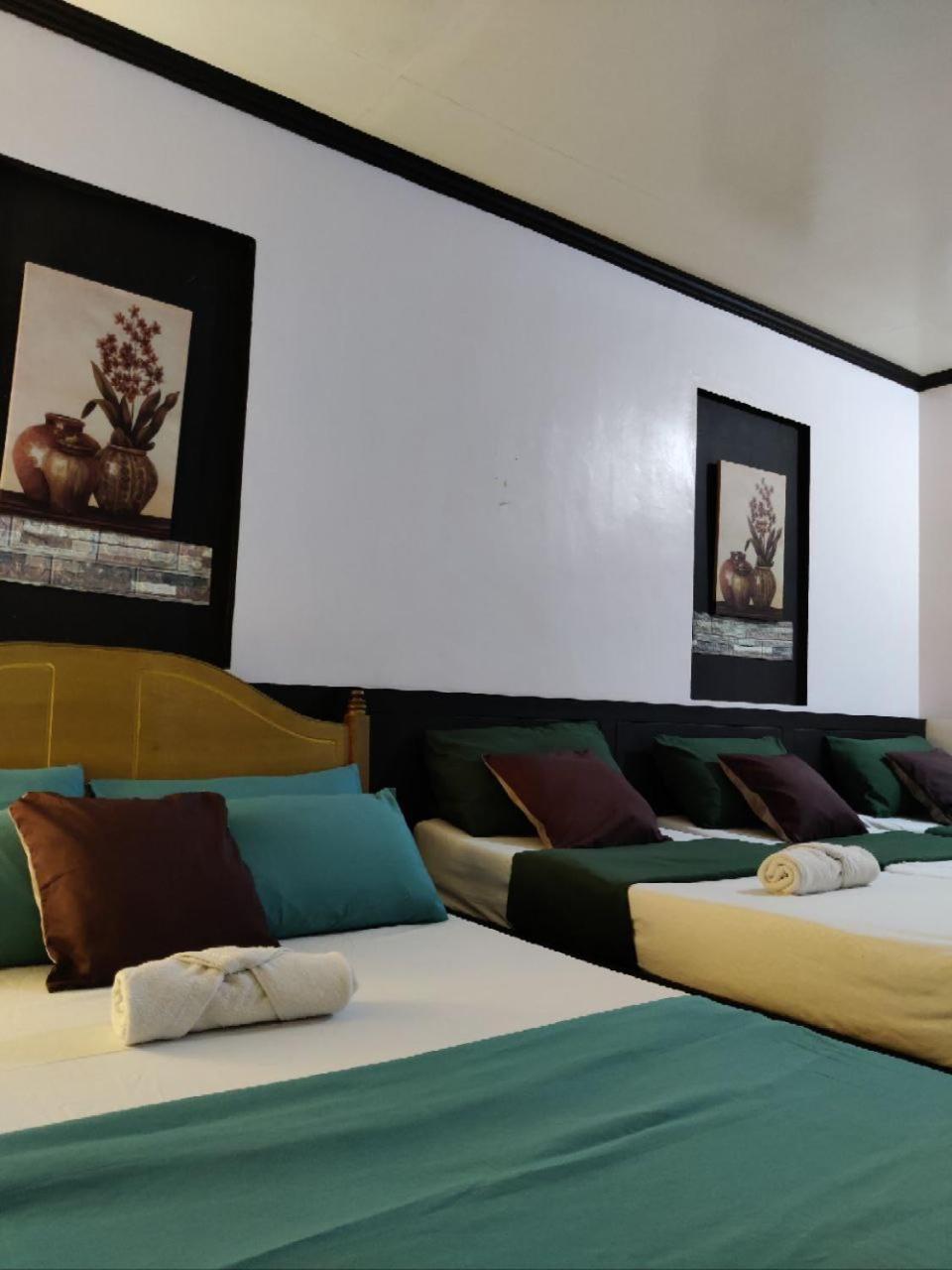 Center Parkway Pension House Kalibo Buitenkant foto