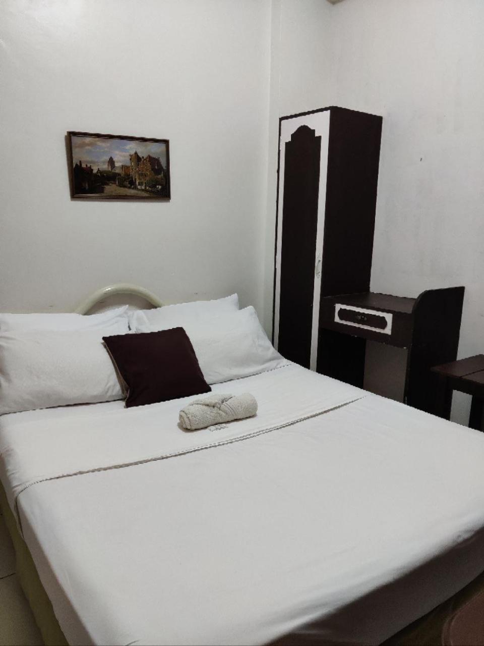 Center Parkway Pension House Kalibo Buitenkant foto