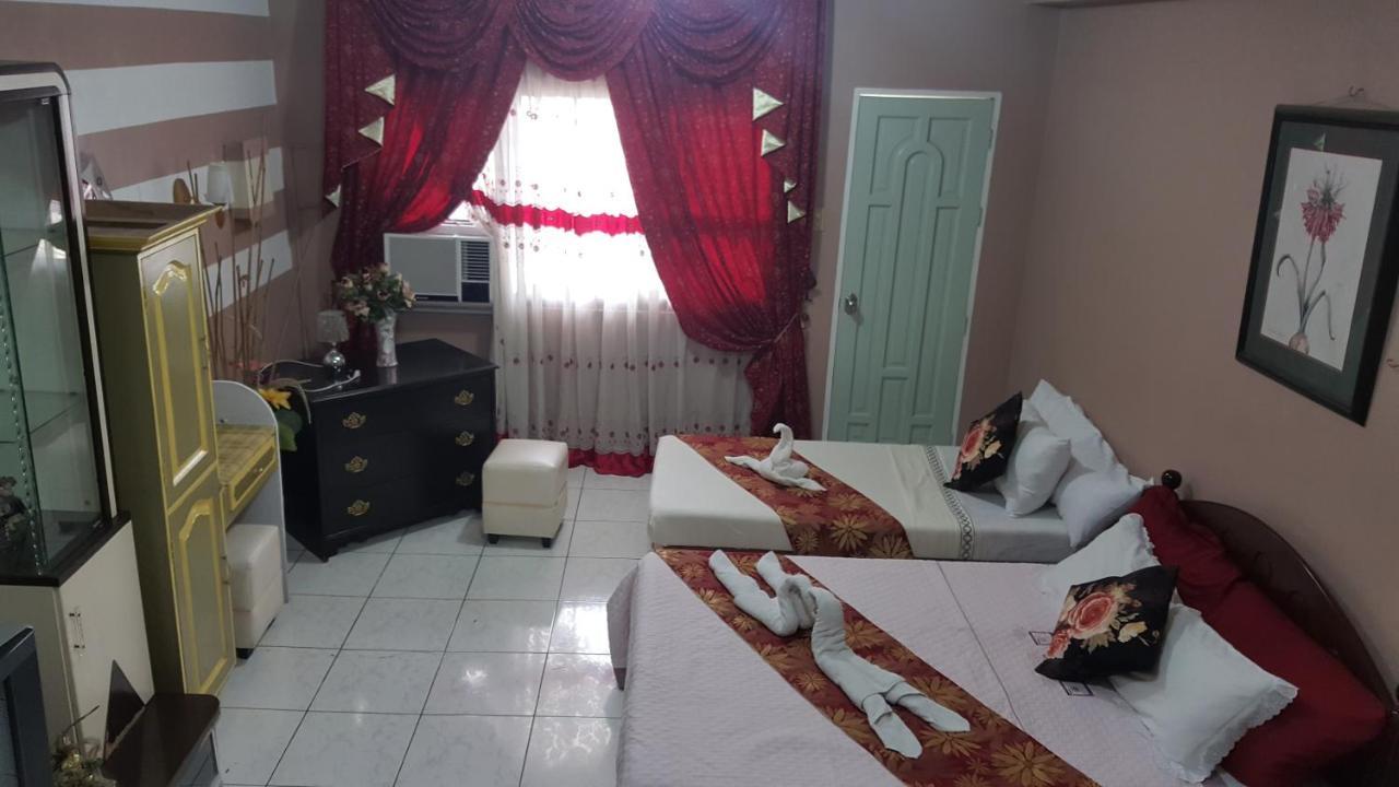 Center Parkway Pension House Kalibo Buitenkant foto